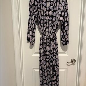 Elegant Black and White Patterned Women's Robe
